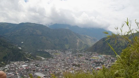 Tourist contemplating the landscape while eating in ecuador Video stock 115349334