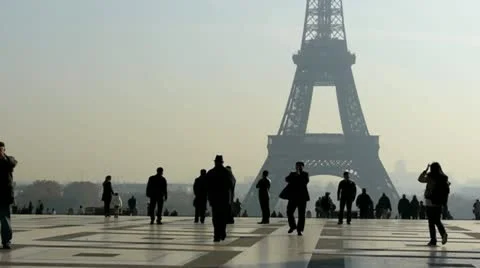 Tourist in front of the the eiffel tower - view from the trocadero museum - p Stock Footage 14831449