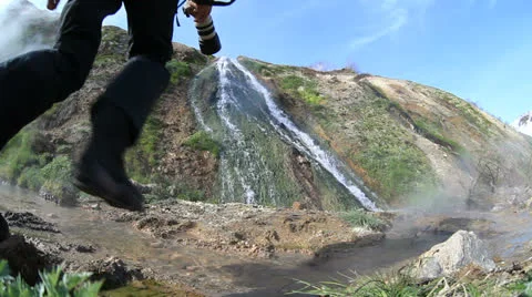 Tourist, geyser Stock-Footage 24805242