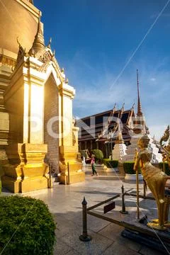 Tourist in the temple in Bangkok Stock Photos