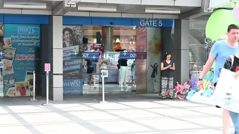 Tourist visit Video stock 240390737