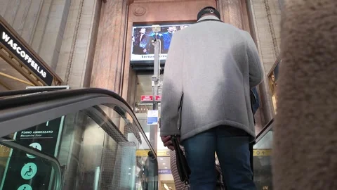 Tourists are rushing to catch the train. Hyperlapse. Milan Central Station Stock Footage 269506541