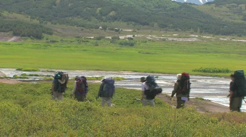 TOURISTS WITH BACKPACKS Video stock 695878