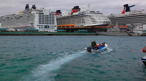 Tourists on the boat Stock Footage 36599045