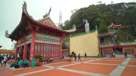 The tourists can seen exploring the Chin Swee Caves Temple in Genting Highland. Stock Footage 271139645