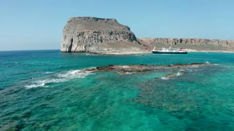 The tourists do relax and navigation in the Balos Beach Video stock 232980605