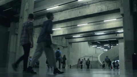 Tourists explore the Tanks in the basement of the Tate Modern Gallery 스톡 동영상 65722222