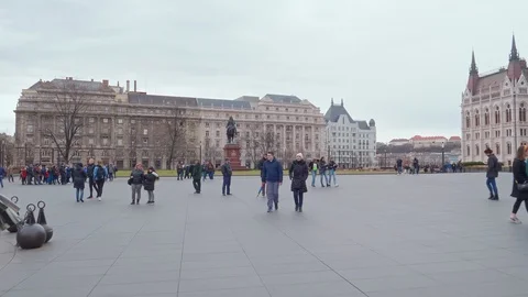 Tourists at Kossuth Lajos Square, also known as Kossuth Square. Video stock 129459732