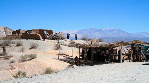Tourists in the Mountains 動画素材 881220