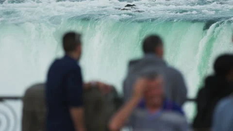 Tourists at Niagara Falls Stockbeeldmateriaal 218257747