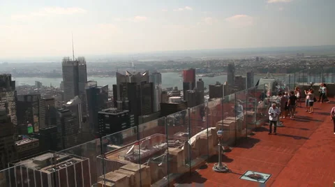 Tourists on Rockefeller Tower Video stock 1052803