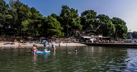 Tourists to the sea Stock Footage 74367004