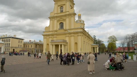 Tourists on the square in front of the Peter and Paul Cathedral. Stock Footage 205891402