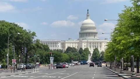 Tourists U.S. Capitol in Washington D.C. on Capitol Hill, National Mall 動画素材 280348389