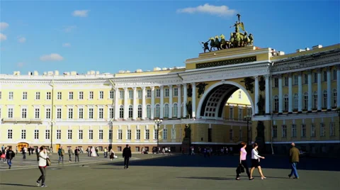 Tourists walking through the General Staff Building at Palace Square, Saint Stock Footage 36489688