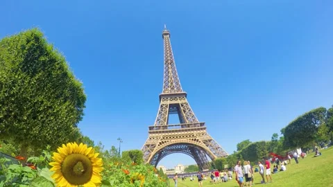 Tourists by the world famous Eiffel tower. Paris, France Stock Footage 285740024