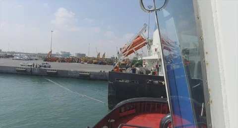 Tow liner workers Stock Footage 118777778
