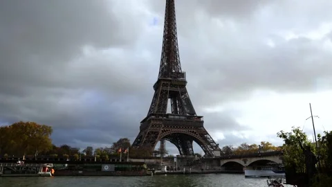Tow shots of the Eiffel Tower in Paris Stock Footage 289787454