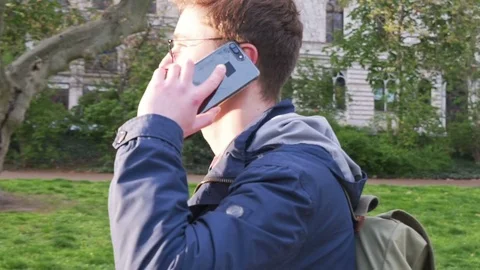 Towards a romantic date Stock-Footage 80168501