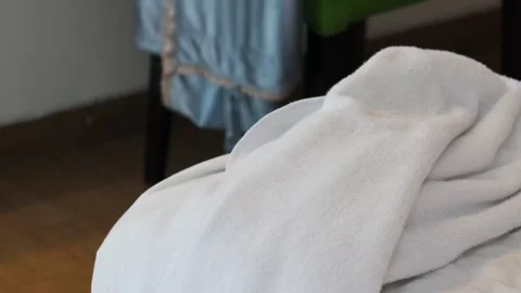 Towel Stock-Footage 332886046