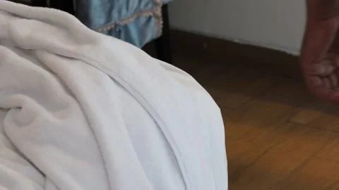 Towel Stock-Footage 332886047