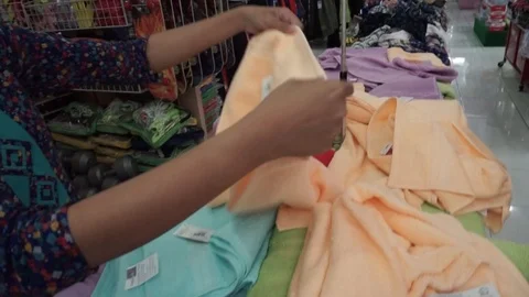 Towels in mall Stock Footage 102083637