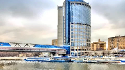 Tower 2000 and bridge of Bagration Vídeos de archivo 47142813