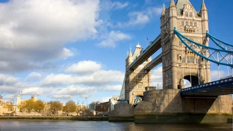 Tower Bridge Stock Footage 131683028