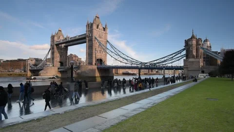 Tower Bridge Stock Footage 231040302