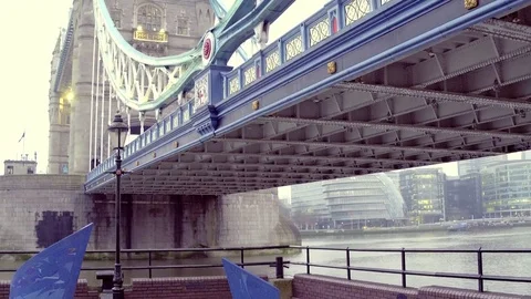 Tower Bridge, London Stock Footage 72680772