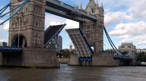 Tower Bridge Lowering [timelapsed] Stock-Footage 43016154