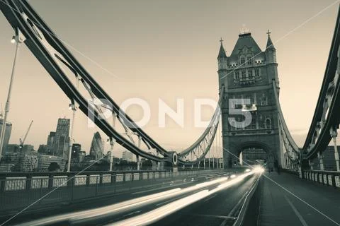 Tower Bridge morning traffic Stock Photos