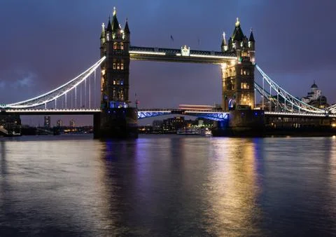 Tower Bridge at night Stock Photos