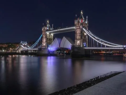 Tower Bridge at night Stock Photos