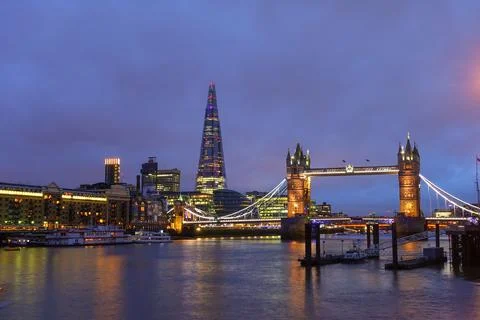 Tower Bridge at night Foto stock