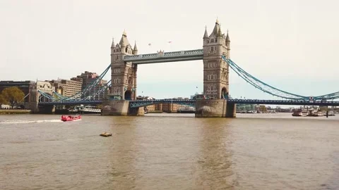 Tower Bridge over the River Thames in London England UK, 4K Stock-Footage 189283217