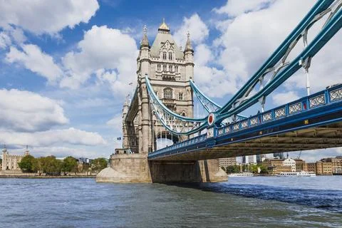 Tower Bridge over the River Thames in London, iconic Victorian landmark Stock Photos