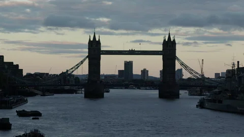Tower Bridge at sunset timelapse, London Vídeo Stock 199961870