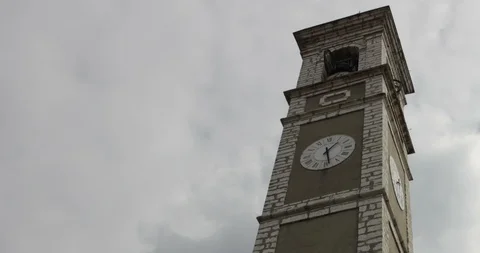 Tower clock time lapse 4K. Menacing passing time. Daylight Savings Time Stock Footage 87758146