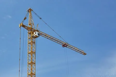 Tower construction crane view from below. 库存照片