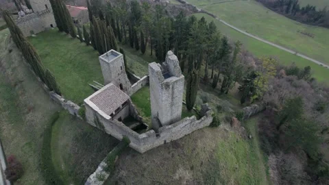 Tower orbit-Aerial-rocket-drone Castle of Romena Casentino Valley Tuscany view  스톡 동영상 172117660