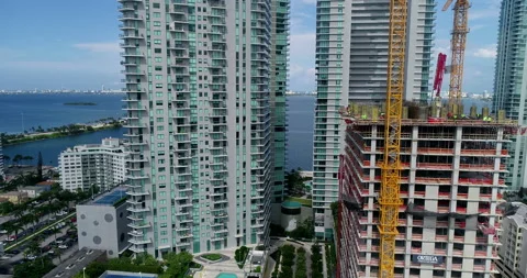 Tower rising in Edgewater, Miami Stock Footage 197090825