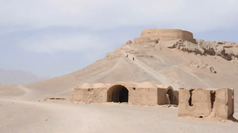 Tower of silence and ancient structures near Yazd, Iran 스톡 동영상 33627137