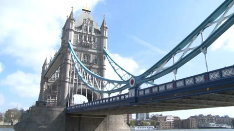 TowerBridgePanToTower1305.mp4 Stock Footage 36557389