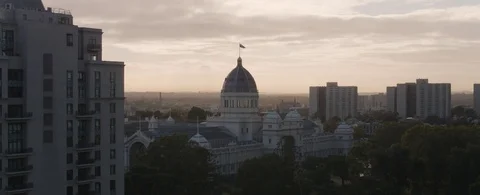 Town hall in the city at dawn Stock-Footage 81002887