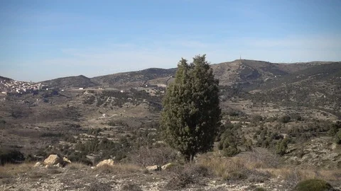 The town of Morella on top of the mountain Stockbeeldmateriaal 104550652
