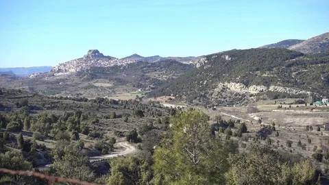 The town of Morella on top of the mountain Video stock 104559771