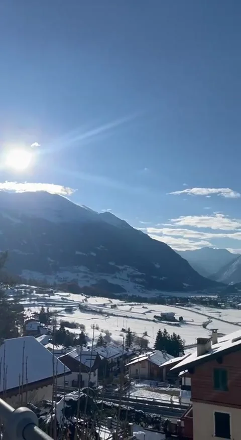 Town in the mountains 動画素材 230109362