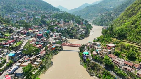 The town serves as a major stopover for pilgrims on thir way to the kedarna.. Stock Footage 278969373