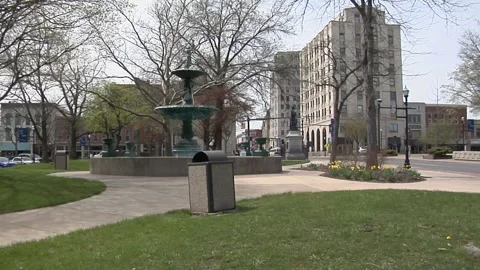 TownSquareHD03 Video stock 168364784